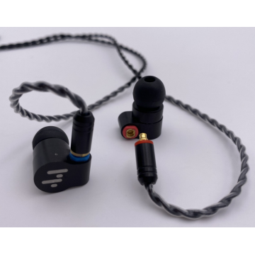 Hi-Res in-Ear Monitor Earphones with Detachable Cable